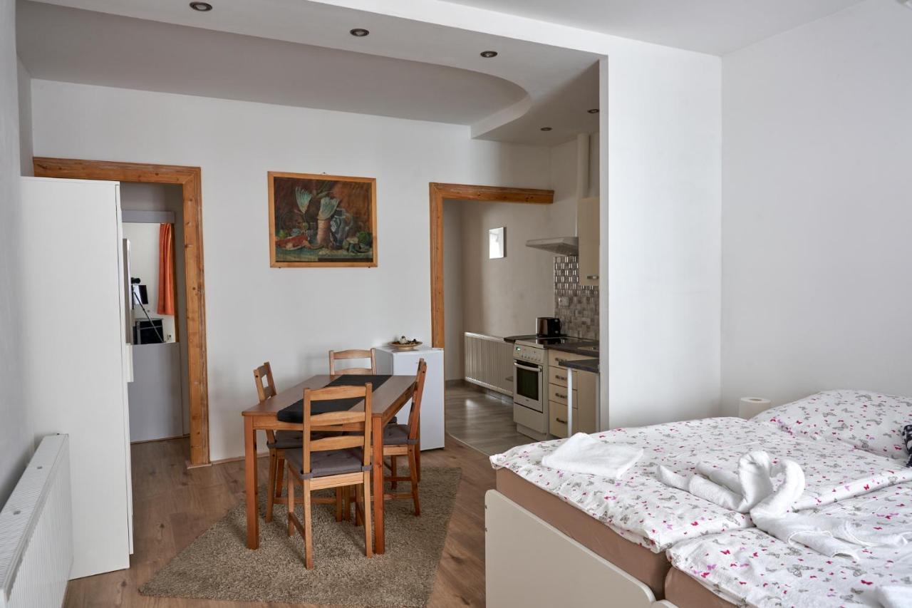 Ferienwohnung Krejcovstvi Mělník Exterior foto